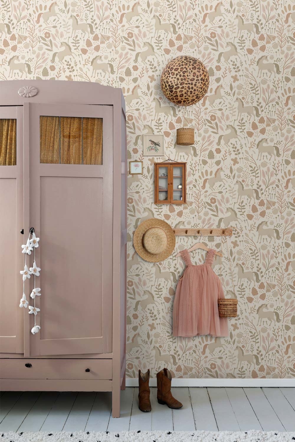 Mädchen Kinderzimmer Einhorn Wildblumen Vliestapete beige