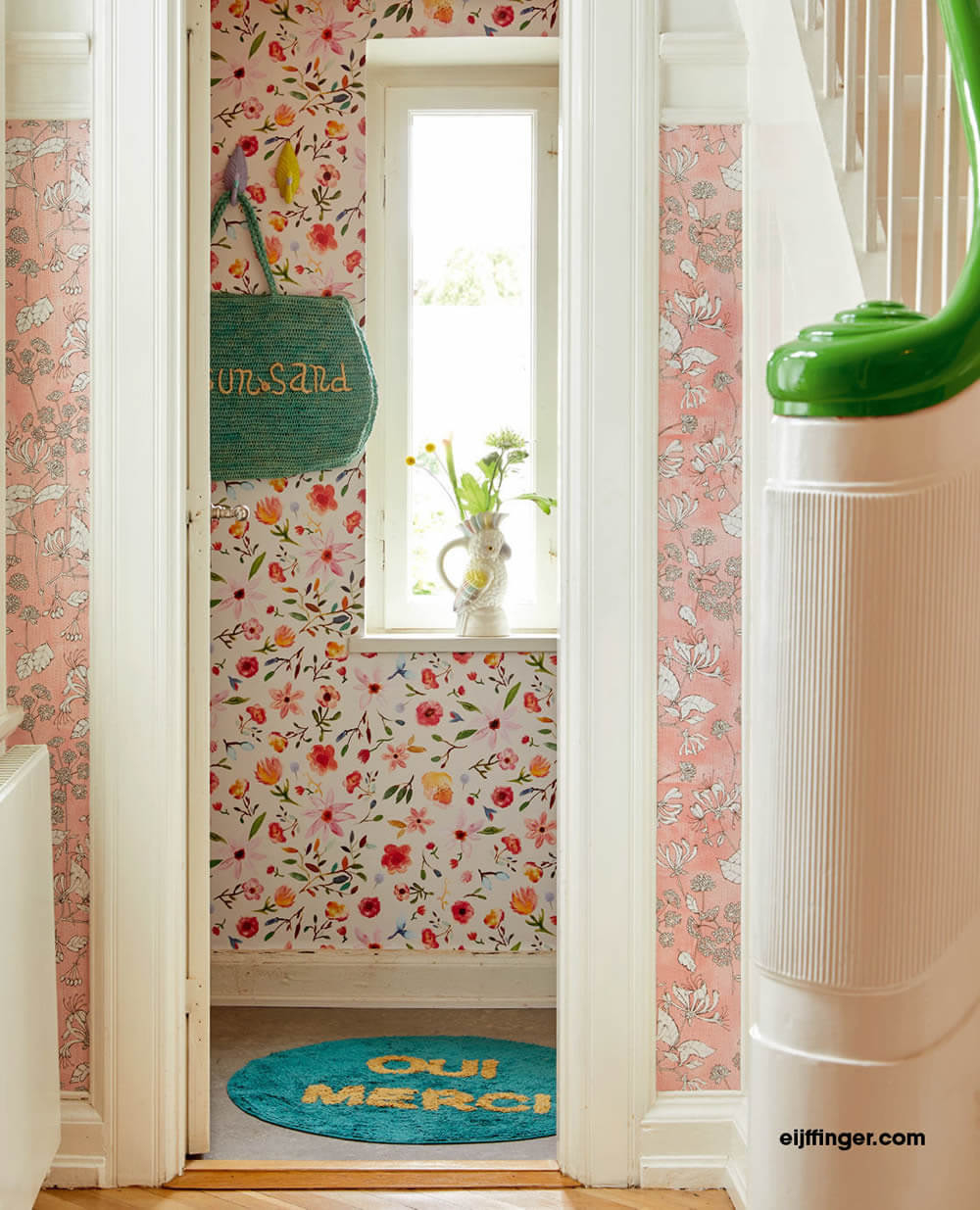 Flower wallpaper pink matte non-woven wallpaper-55-383560