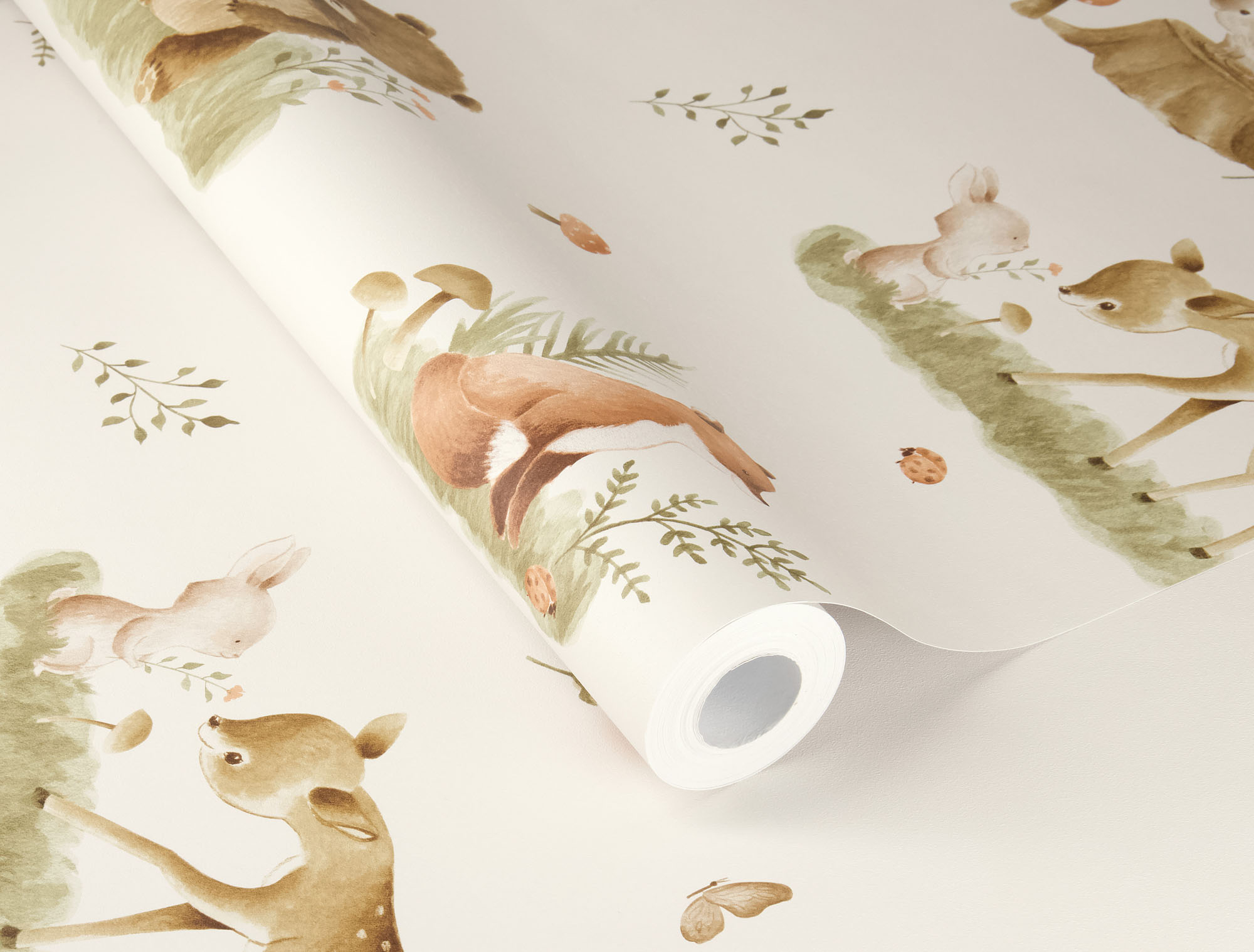 Tapete Aquarell Waldtapete gemalte Hasen und Bären Landhausstil