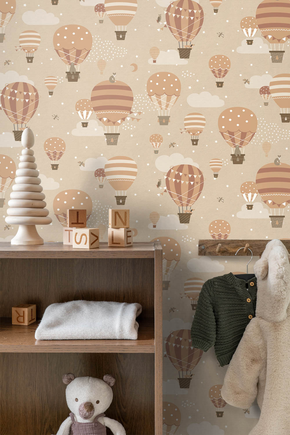 Heißluftballons fliegende Bären und Dackel Vliestapete beige