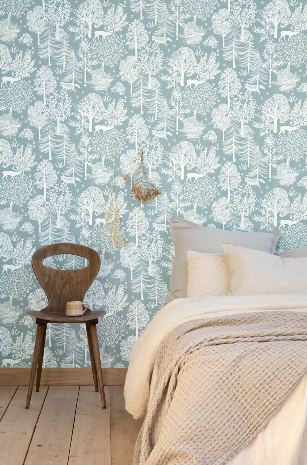 Nature motif wallpaper blue and white Caselio - La Foret Texdecor FRT102936033-36-FRT102936033.1M