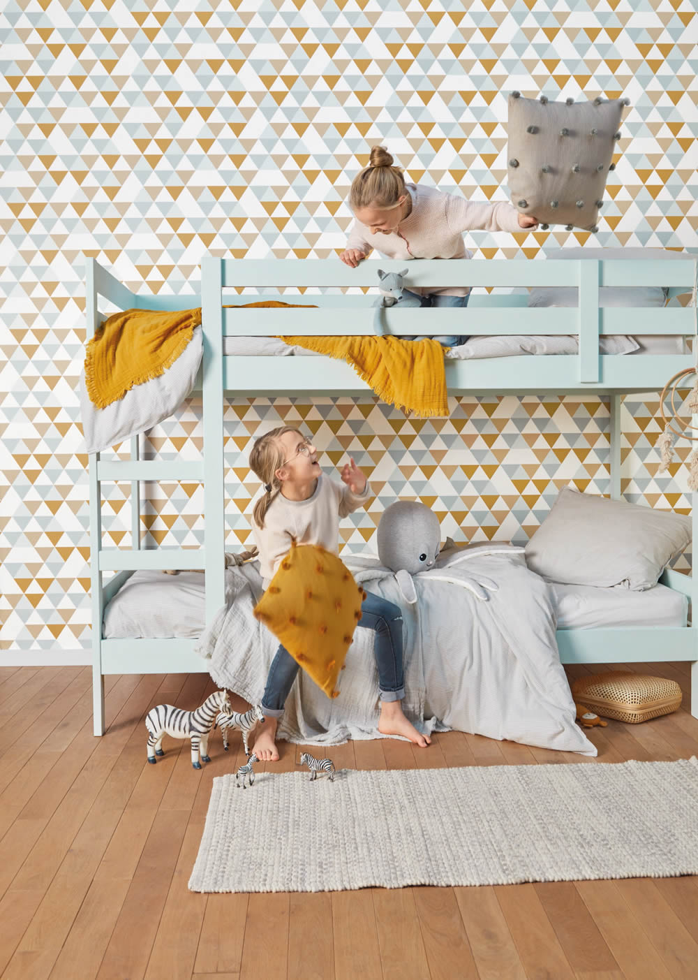 Wallpaper non-woven graphic triangles ocher blue gray white-36-OUP102007100.1M