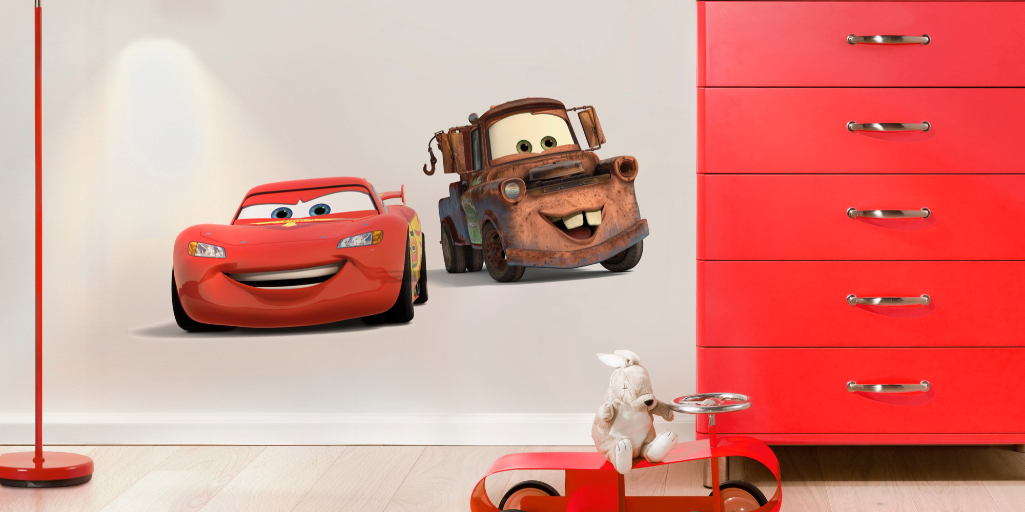 Wandsticker und Fototapeten zu beliebten Kindermotiven für die Wände im Kinderzimmer.