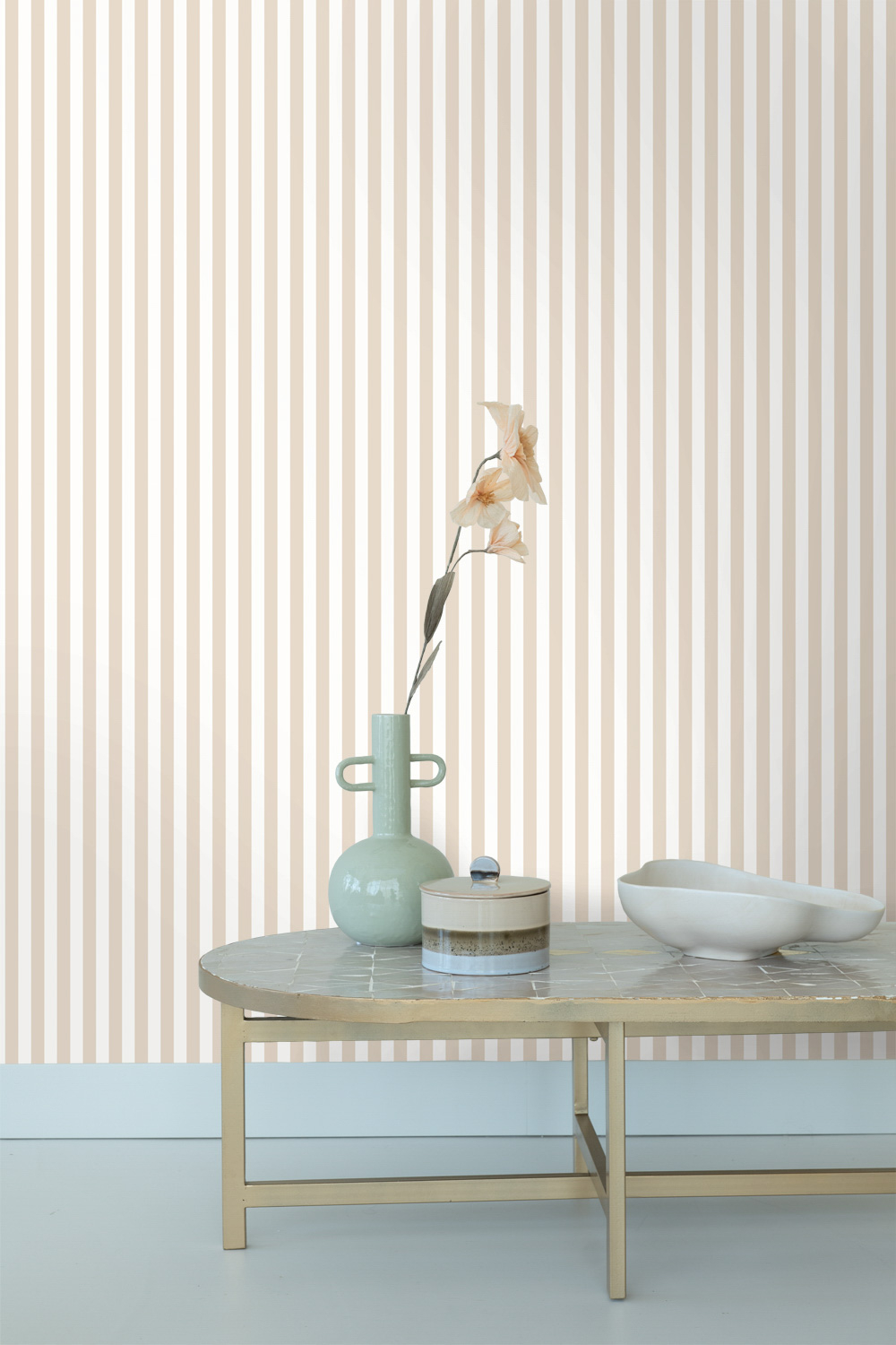 Klassische gerade Streifentapete Vlies zweifarbig weiß beige