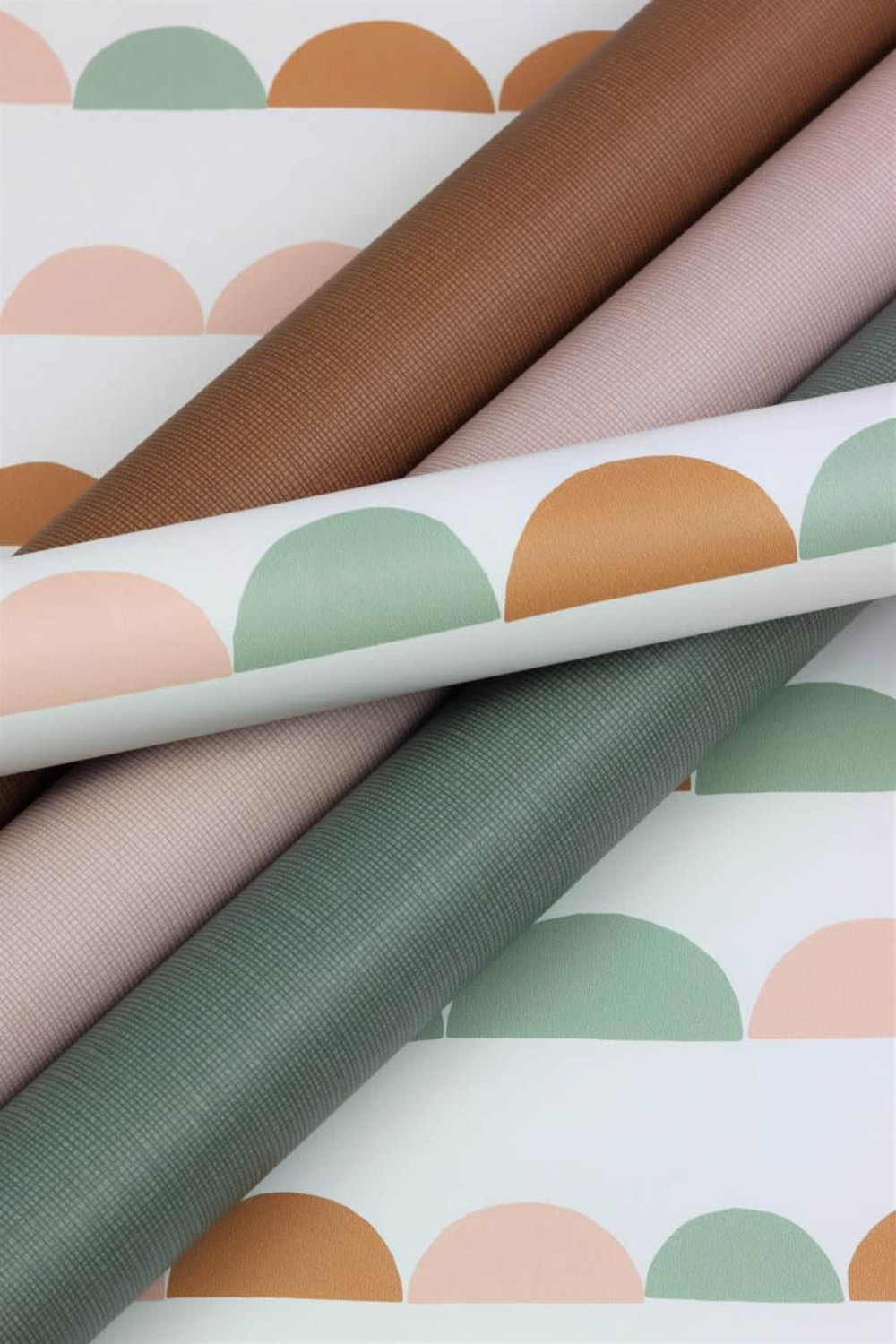 Old pink non-woven wallpaper without a pattern Woodland Rasch Textil 139239-23-139239.1M
