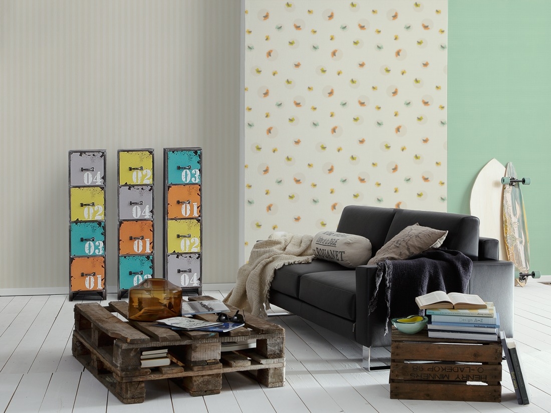 Birds beige non-woven wallpaper _L-8-30298-1.1M
