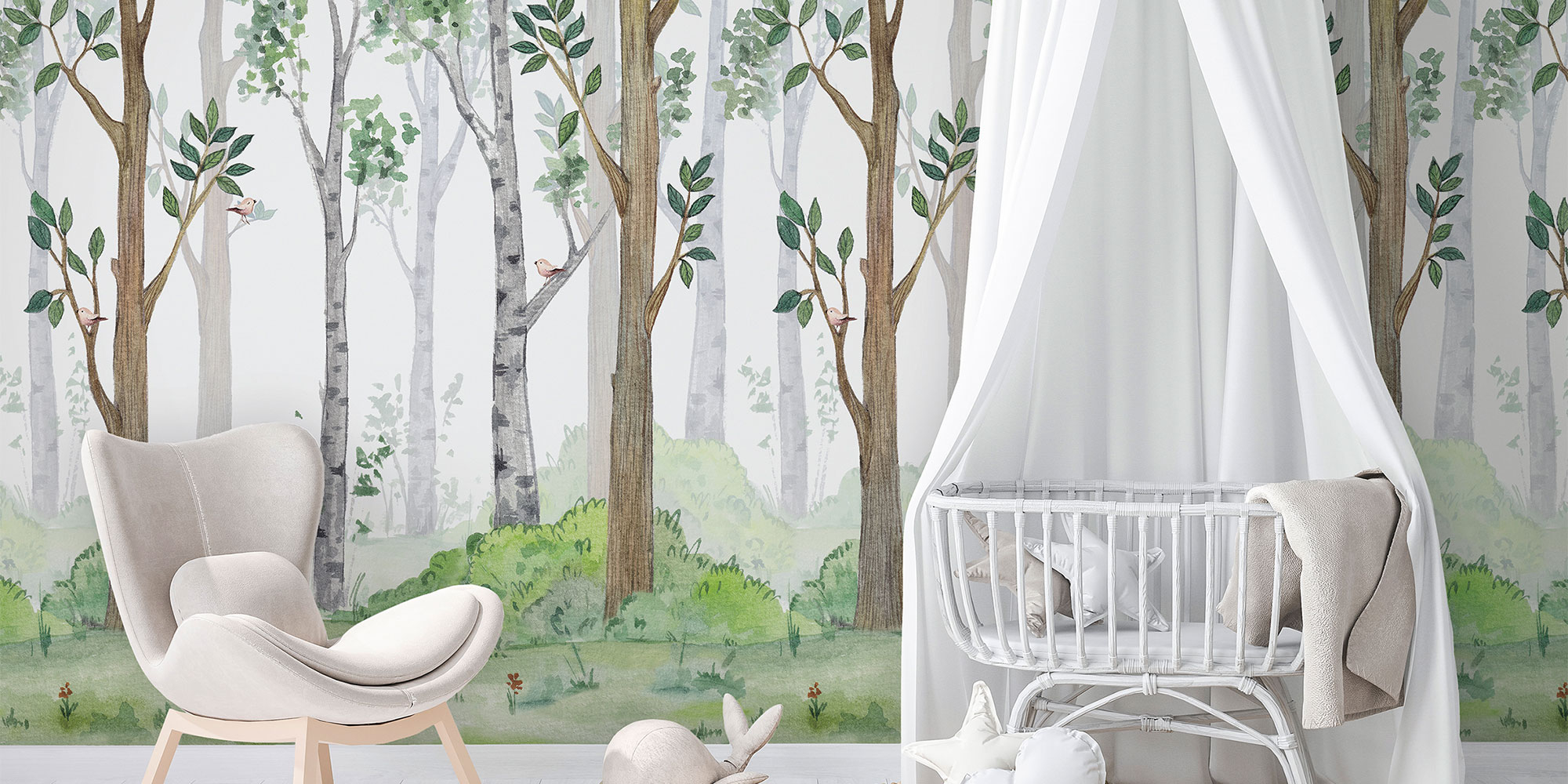 Babyzimmer Wandbild mit Waldmotiv in Weiß und Grün mit Bäumen