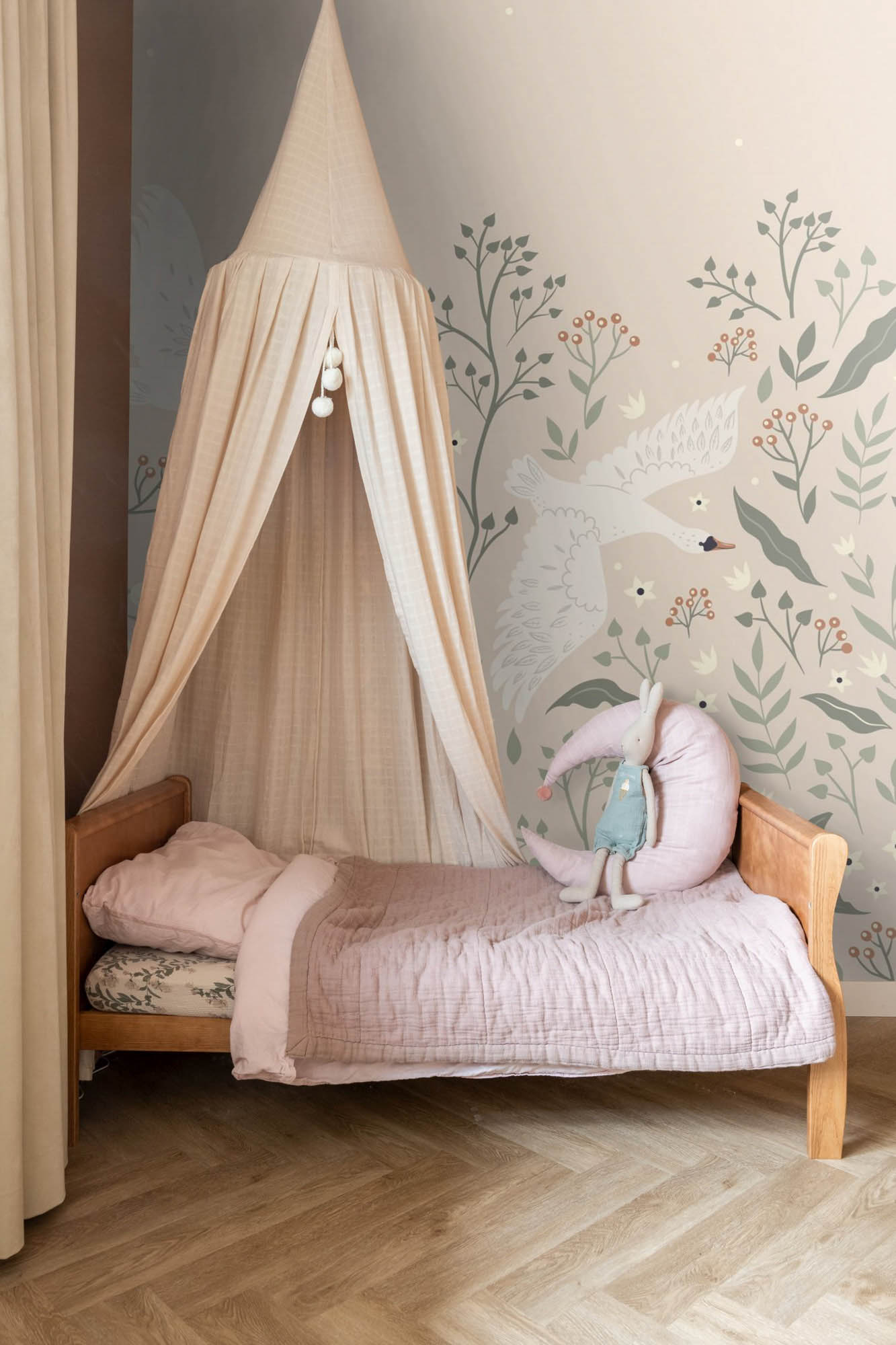 Wandbild fliegende Schwäne Wildblumen Vlies 5 Bahnen beige